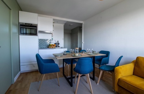 Oullins Apartment | Renovated 2-bed Apartment 2 min From Lyon