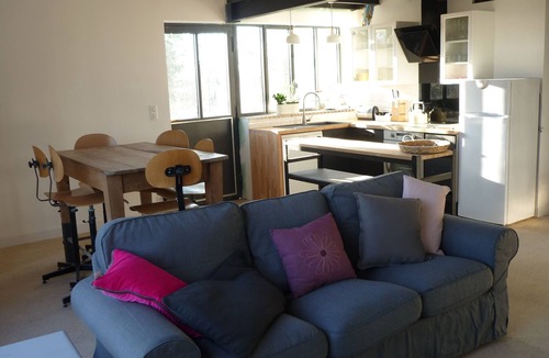 Semur-en-Auxois Apartment | Renovated workshop for 6 people with shared, heated pool in Semur en Auxois