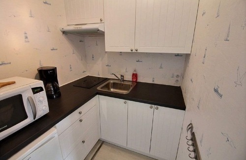 Moyenneville Apartment | Residence facing the port