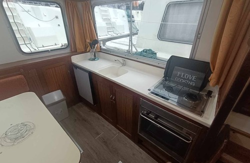 Pontailler-sur-Saone Boat Rental | Retro barge moored in Pontailler-sur-Saône with 5 berths