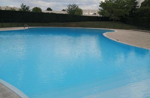 Pouilly Apartment | Romantisme et glamour avec spa ,jardin proche zénith