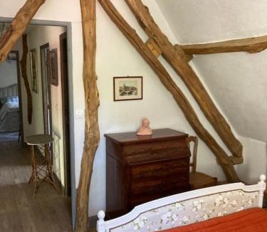 Maisnieres House | Rose des prés