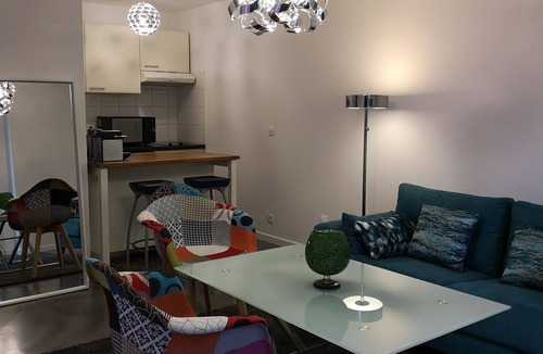 Canteleu Apartment | ROUEN apartment with swimming pool parking in secure residence.