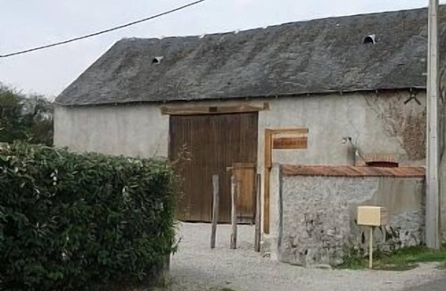 Lurcy-Levis Cottage | Rural Cottage With Private Pool In Large Garden