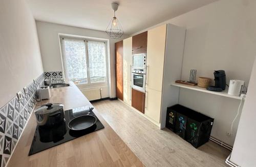 Nouzonville Apartment | S Albert poulain T3 tout équipé proche Charleville