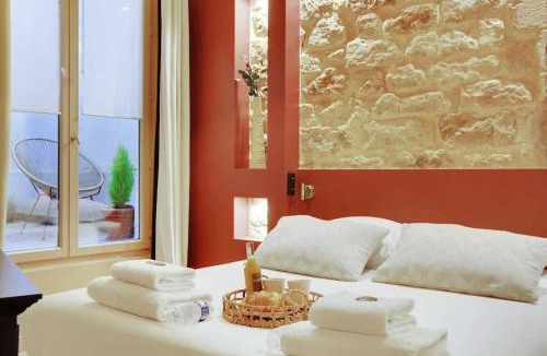 Quartier Sainte-Avoye Apartment | S Stylist and Unique Getaway 8p