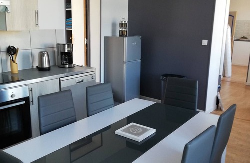 La Fere Apartment | Santorini - Design apartment in the heart of Fère