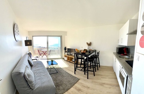 Merlimont-Plage Apartment | Sea view apartment at the foot of Merlimont beach