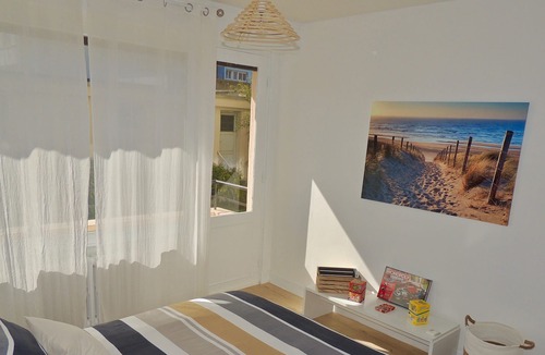 Glacis-Victoire Apartment | SEA VIEW APARTMENT RAISED GROUND FLOOR