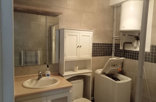 Dammarie Les Lys Apartment | Self-catering accommodation (studio) 30 min from Paris, Melun Gare