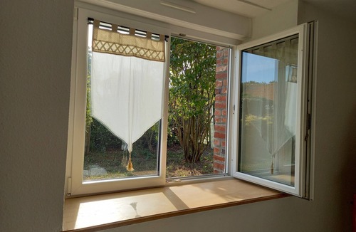 (le) Mesnil Hue House | Single-storey house 100 m from the strikes