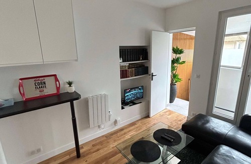 Plateau - Mont-Valerien House | Small duplex house in the heart of Mont Valérien