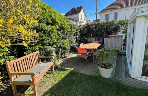 Le Touquet-Paris-Plage House | Small touquettoise, quiet, center Touquet, beach, terr/garden, 5/7p, Fiber