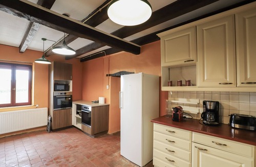 Neuvy-Grandchamp Villa | So Villa Molise au Blanc (71) - Heated pool - Sauna - 2h from Lyon - 30p.