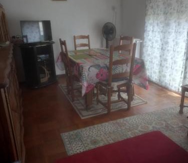 Beauvais Apartment | Spacieux appartement 4 pieces