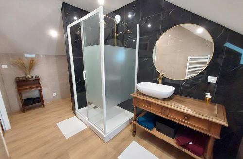 Magny-Cours House | Spacieux appartement de charme, proche du circuit