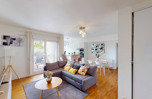 Saint-Denis Apartment | Spacious 2BR APT. Mins from Paris Top Attractions