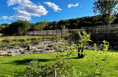 Fresnoy-la-Riviere House | Spacious and elegant house, Jaccuzi, Sauna, Home cinema
