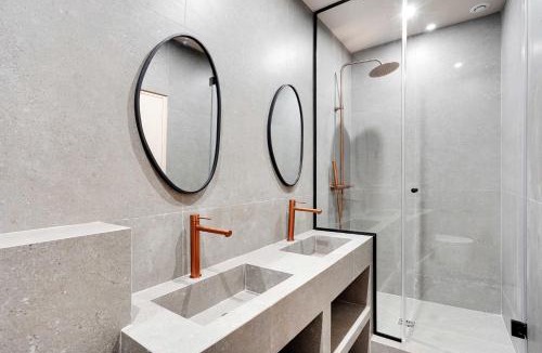 Gare Apartment | Spacious Apartment - 2BR-10P - Place d'Italie