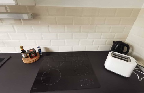 Etampes Apartment | Spacious apartment near RER C station