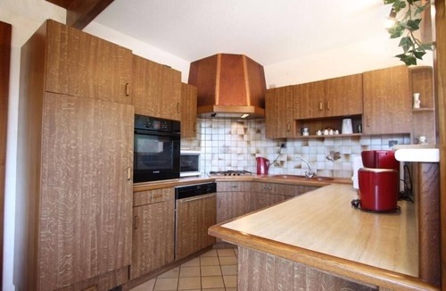 Pierrefitte Cottage | Spacious Gîte in Pierrefitte with Games Room, BBQ, and Near Tourist Attractions