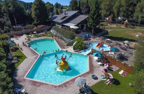 Signy-lAbbaye Apartment | Spacious Holiday Home in campsite