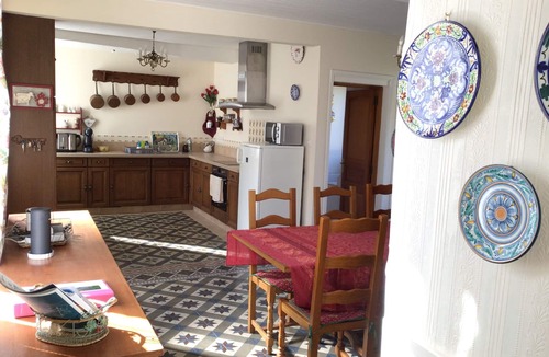 Planques House | Spacious, rustic farmhouse with secure garden for pets and children