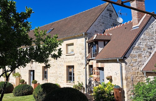 Fay-les-Etangs House | Splendide Maison de Campagne Entièrement Rénovée ,