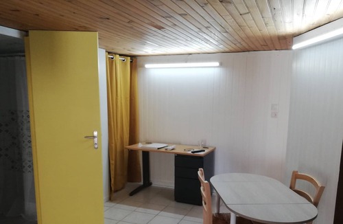 Neuvy-sur-Loire House | Studio 25m ² at the edge of the Loire 3 minutes from the Belleville power station