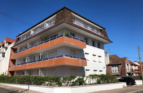 Le Touquet-Paris-Plage Apartment | Studio 5 people near market/sea + terrace + parking + wifi