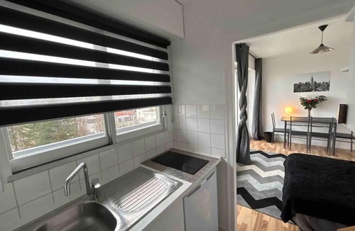 Cœur de Ville Apartment | Studio Avec Balcon