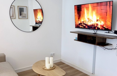 Massy Apartment | Studio Chic Tout Équipé Avec Fibre Haut Débit Idéal Pour Couple, Télétravail