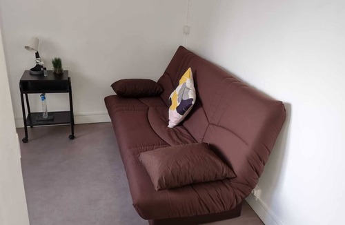 L'Ile-Saint-Denis Apartment | Studio Cosy et Fonctionnel, Proche de Paris