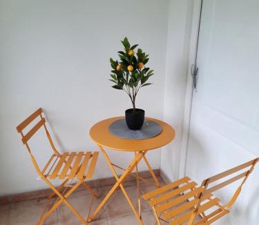 Essigny-le-Grand Apartment | Studio Ferme de la manufacture