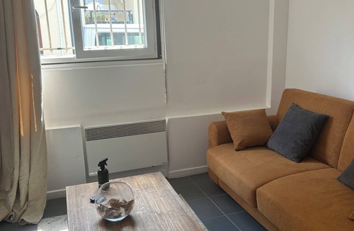 Villemomble Apartment | Studio Fonctionnel et Paisible Proche Paris