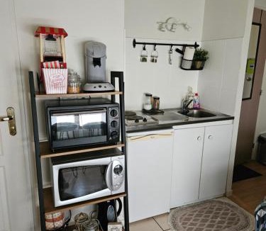 Quartier Vieux Marche-Cathedrale Apartment | Studio gare