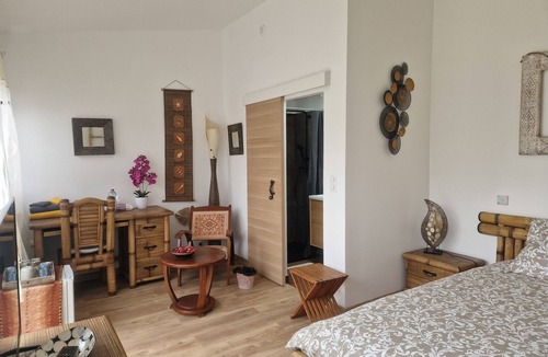 Orry-la-Ville Bed & Breakfast | Studio Indépendant Avec Jardin et Piscine Proche Gare Accès Paris Direct 19min