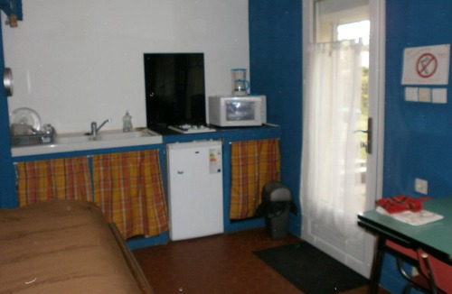 Fleury-les-Aubrais Apartment | Studio Independent equipped Gîte in FLEURY LES AUBRAIS.