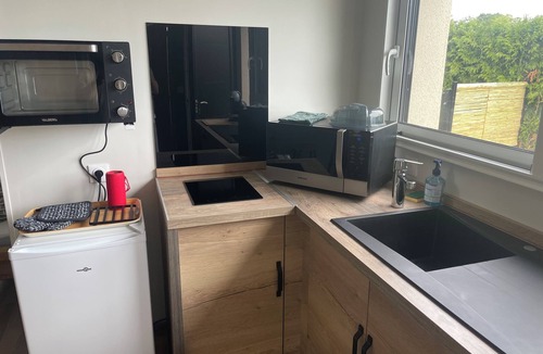 Sacquenville Apartment | Studio Jacuzzi