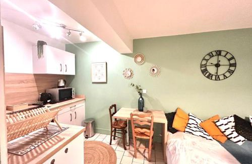 Rouen City Centre Apartment | Studio le nid rouennais, calme en hypercentre