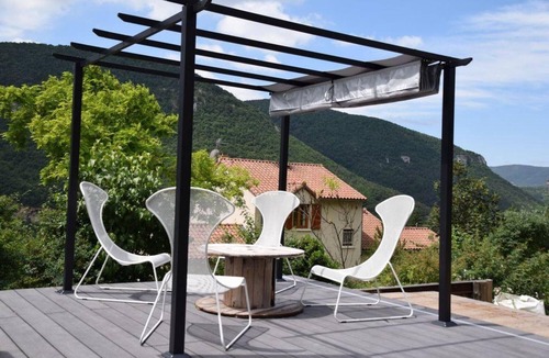 Mostuejouls Apartment | Studio 'Loft Cocoon' with Mountain View, Wi-Fi and Air Conditioning