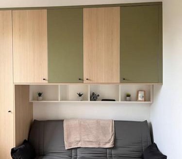 Melun Apartment | Studio Melun Peaceful Area 5 min to Train Station