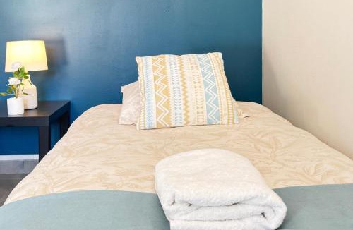 Meaux Apartment | Studio Platanes 8 - Proche Disneyland - Parking gratuit - Meaux