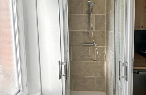 Mesnil-Val-Plage Apartment | Studio Symphonie des Mers (5min walk from the sea)