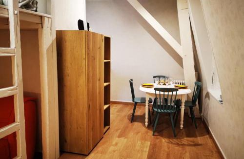 Saint-Pierre-en-Port Apartment | Studio vue mer L échappée normande