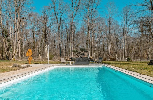 Gien House | Suite Acacias avec piscine