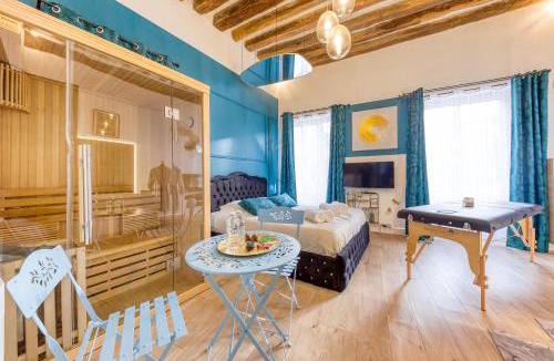Arpajon Apartment | Suite bien être - jacuzzi et sauna/love room