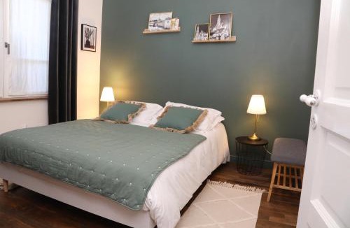 Senlis Apartment | Suite Garden by La Boîte En Plus