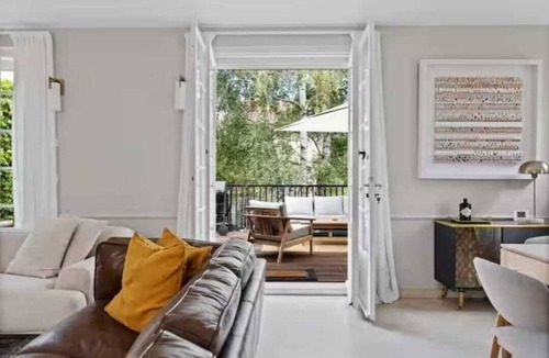 Le Mesnil-le-Roi House | Superb 3-bedroom house in Le Mesnil-le-Roi – Quick Access to Paris