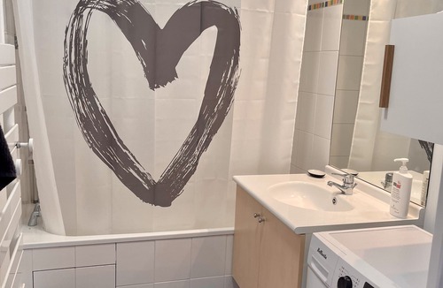 Quartier Atlantis Apartment | Superb 3 ROOMS facing Massy TGV/RER station